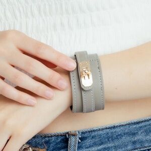 New Liv Oliver 18k Gold Plated Gray Leather Lock Bracelet